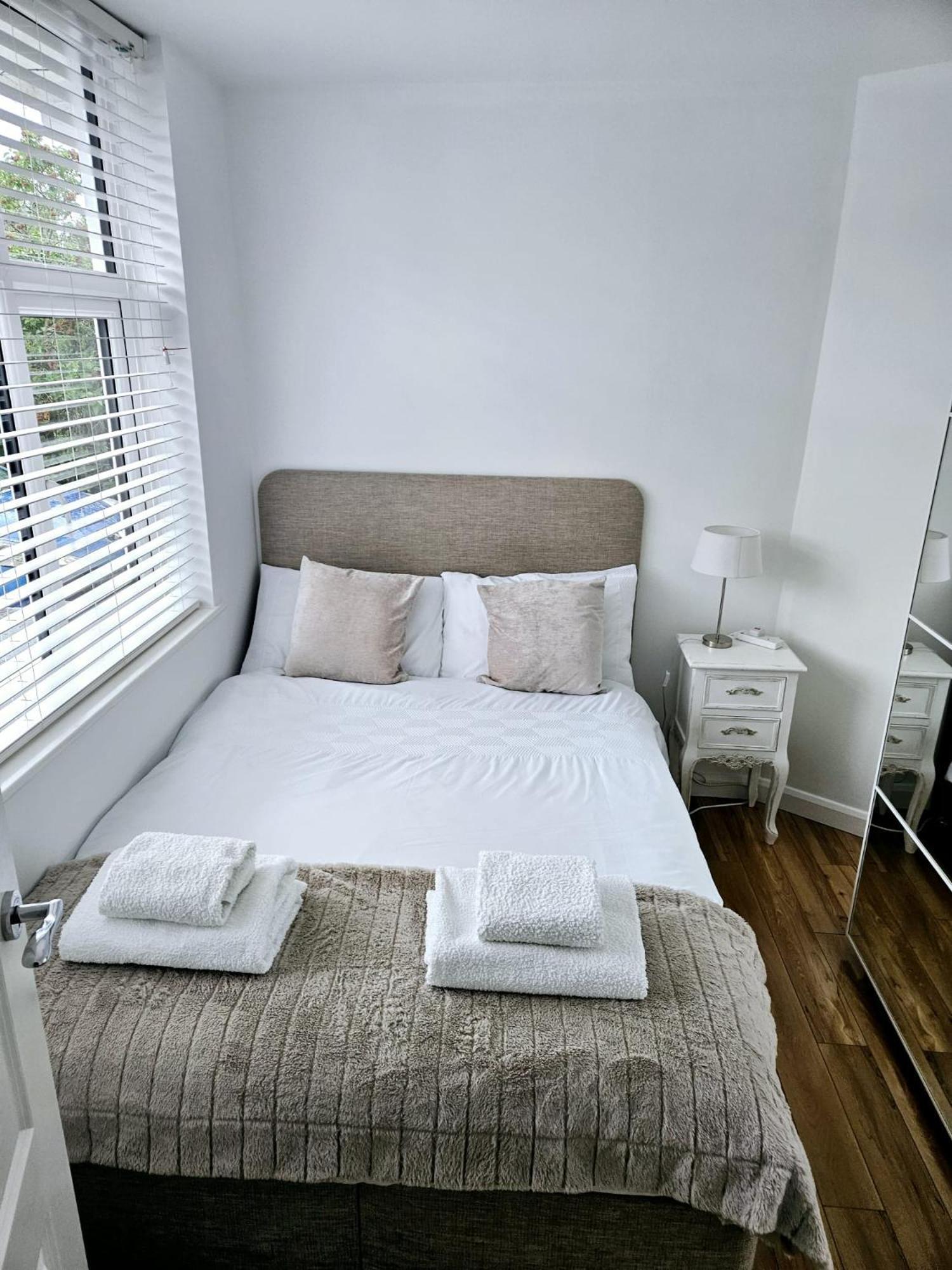 Knollmead House Βίλα Surbiton Εξωτερικό φωτογραφία